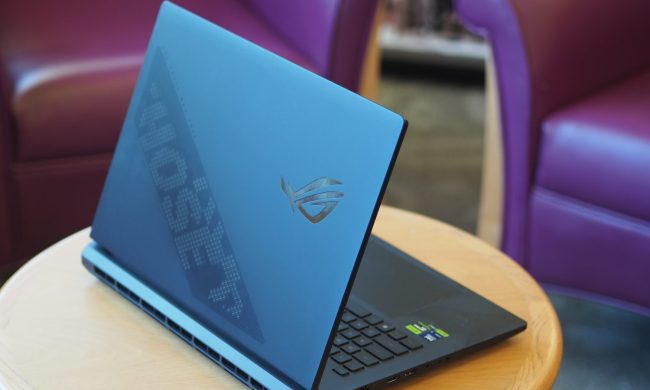 Asus ROG Strix SCAR 18 2025 rear view showing lid.